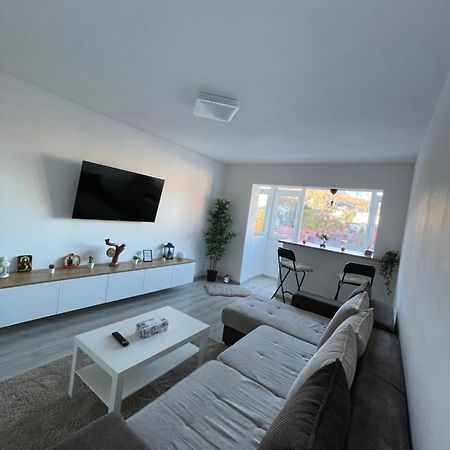Mountain View Apartment ซินายา ภายนอก รูปภาพ